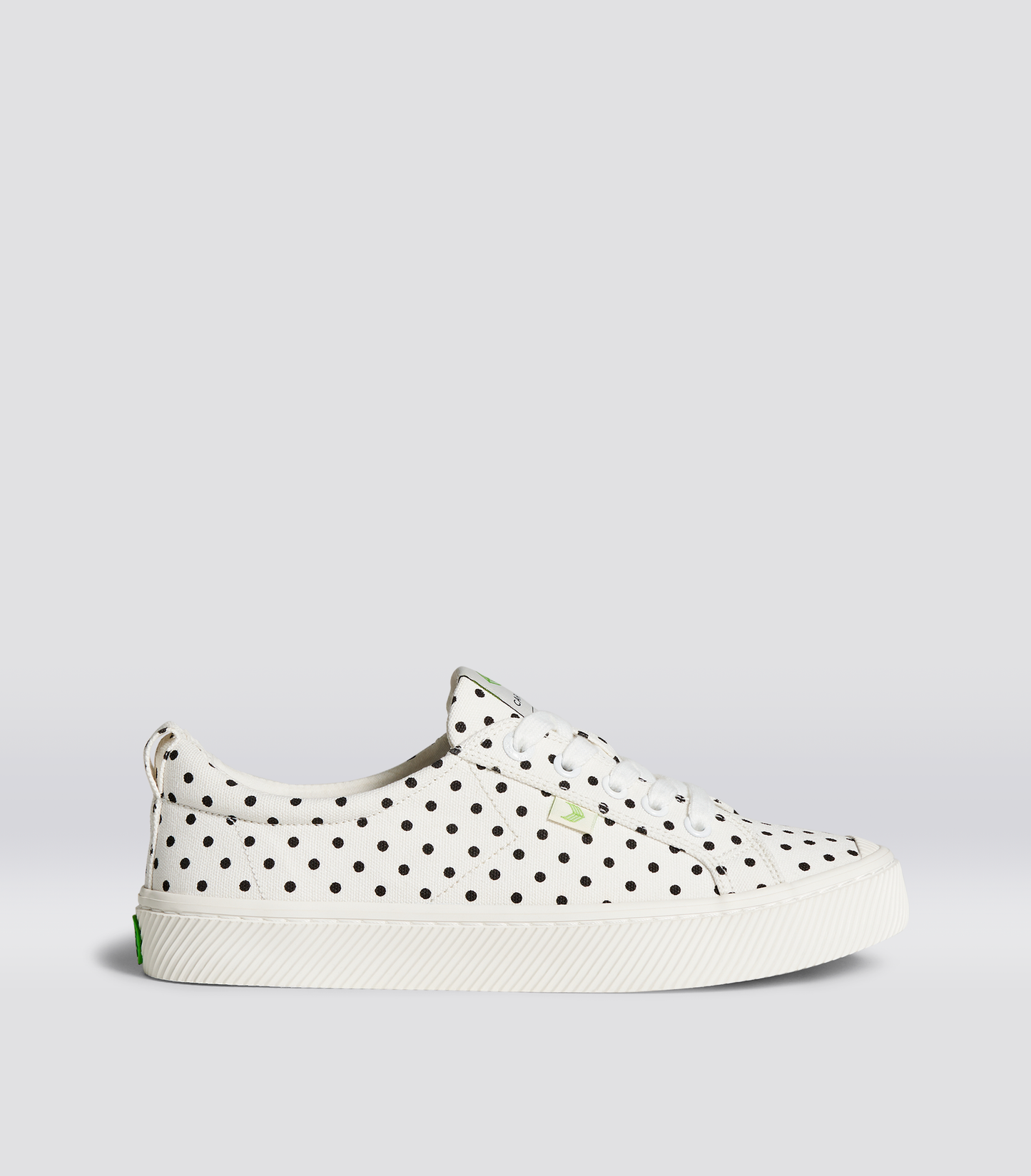 Sapatilhas Cariuma OCA LOW White Polka Dot