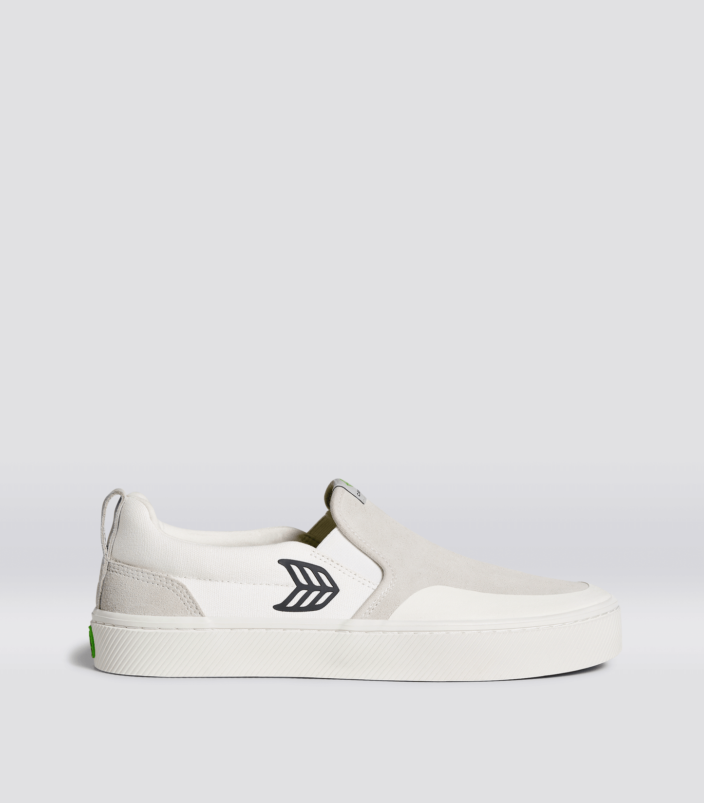 Cariuma Shoes SLIP ON PRO Off-White