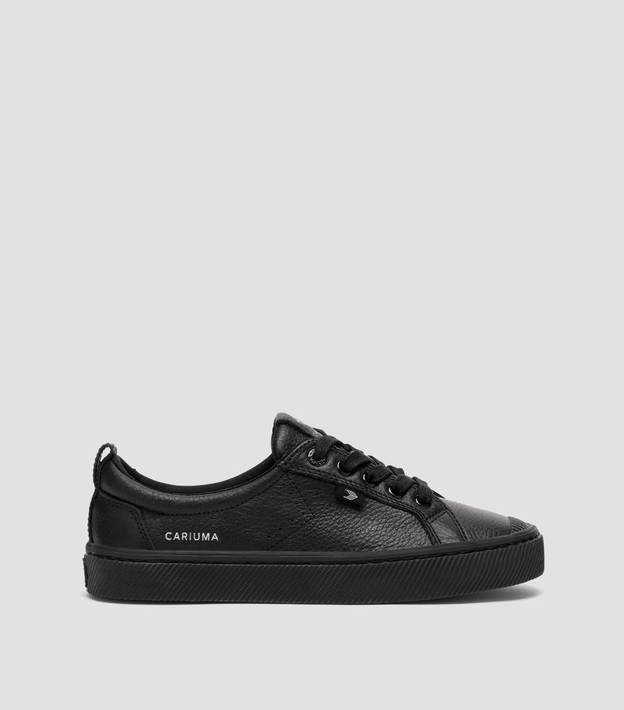 Cariuma Shoes OCA LOW Teak Black Premium Leather