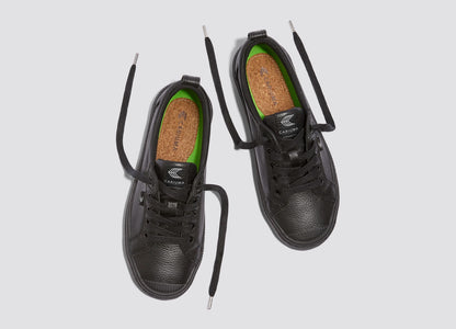 Cariuma Shoes OCA LOW Teak Black Premium Leather
