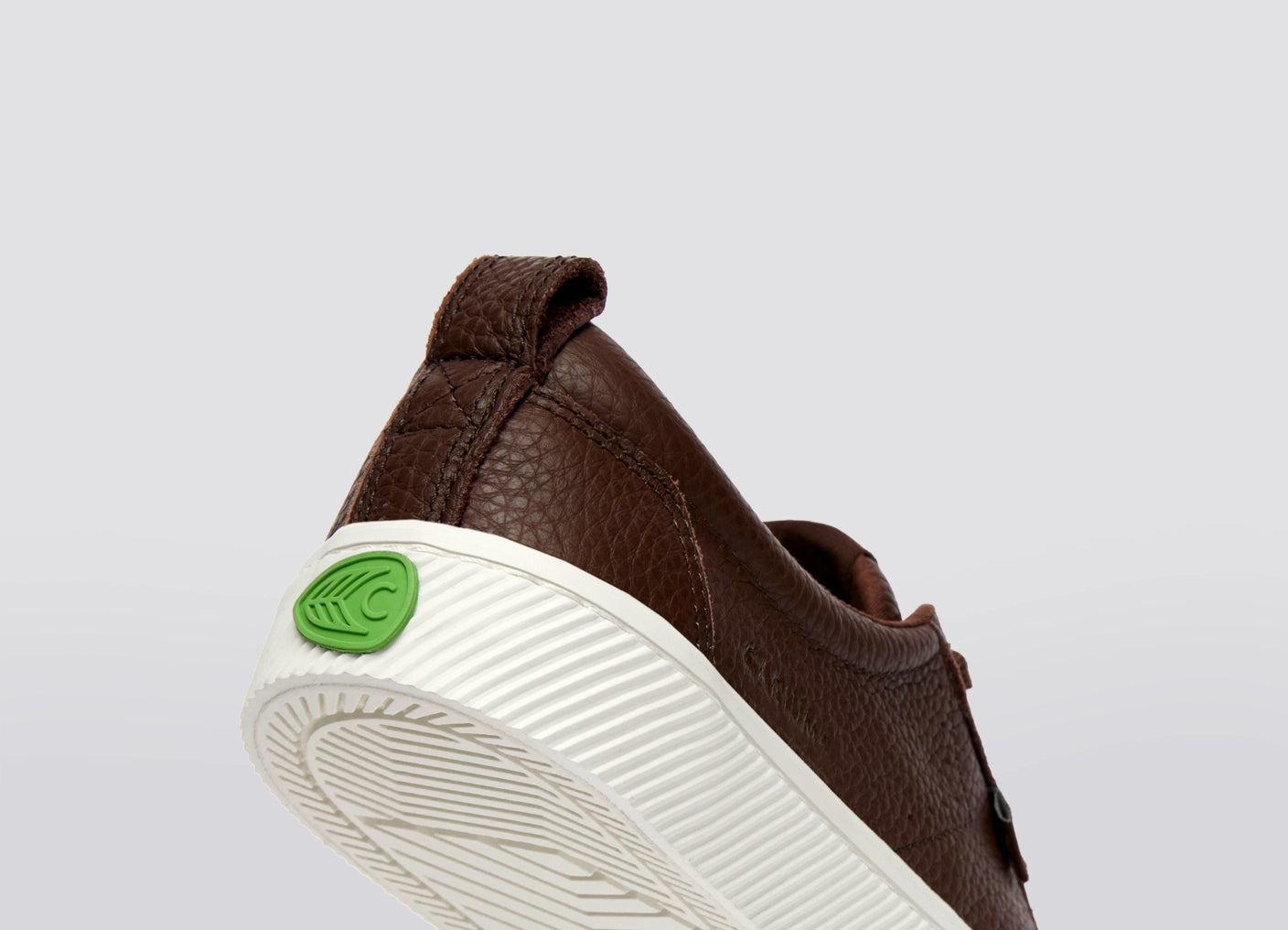 Cariuma Shoes OCA LOW Brown