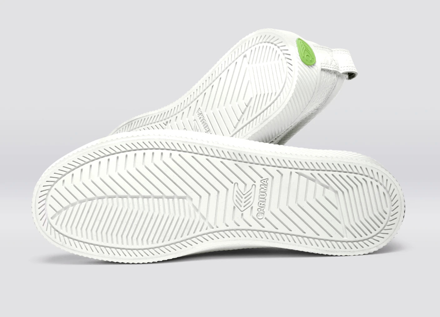 Sapatilhas Cariuma OCA LOW White