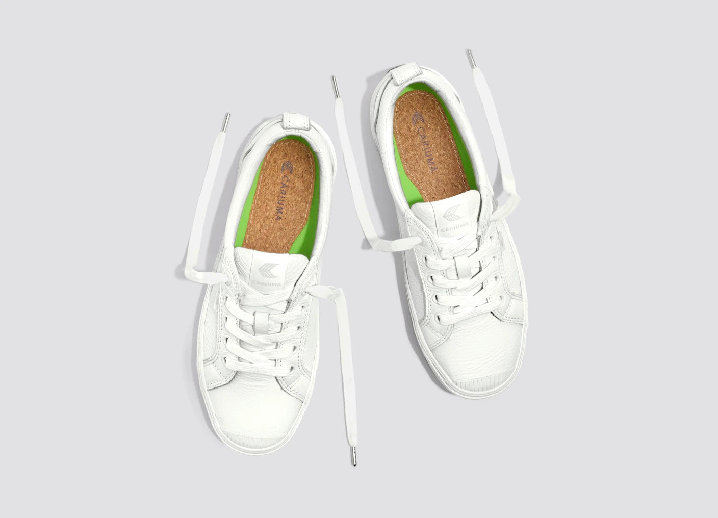 Sapatilhas Cariuma OCA LOW White