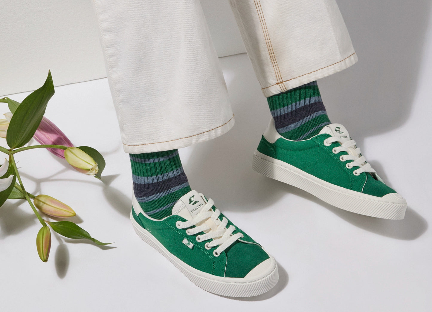 Cariuma Shoes OCA LOW Green