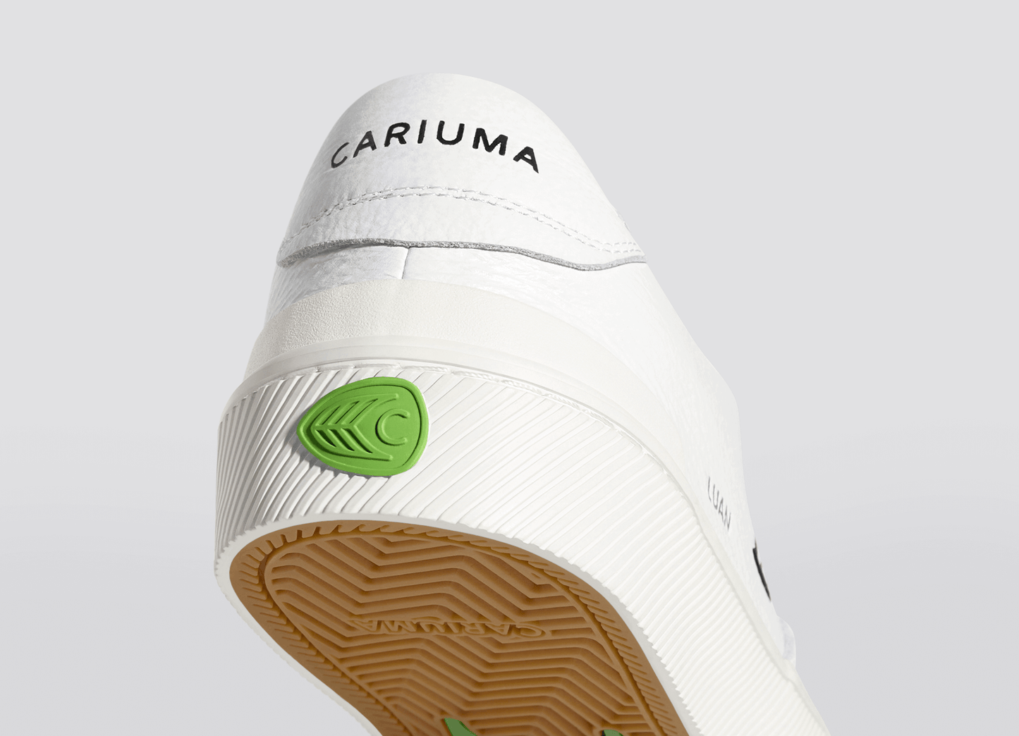 Sapatilhas Cariuma LUAN PRO Branco/Preto