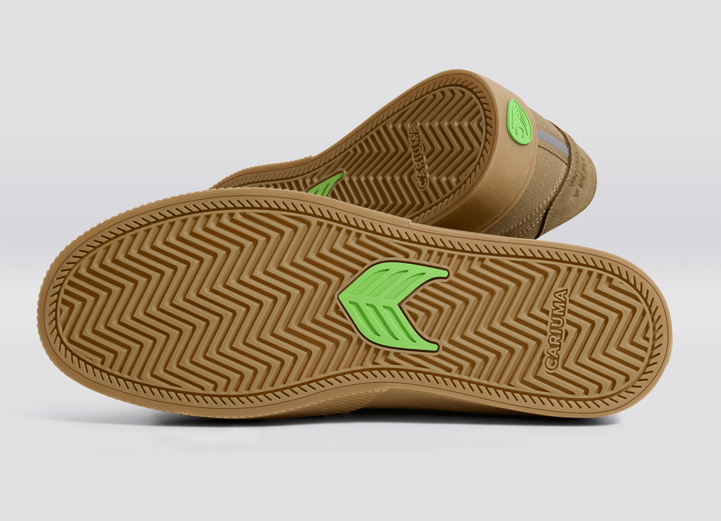 Sapatilhas Cariuma NAIOCA PRO Gum Burnt Sand