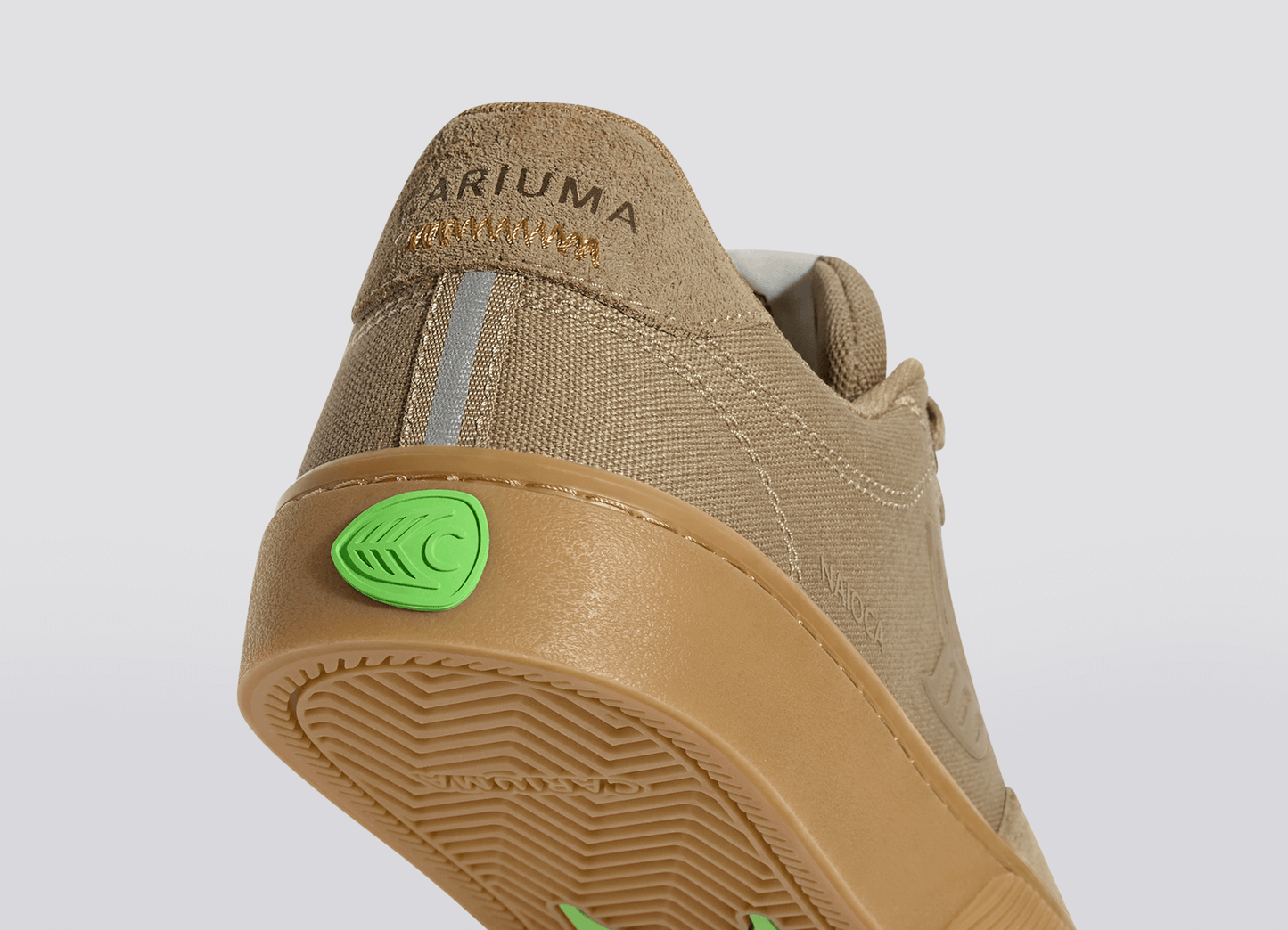 Sapatilhas Cariuma NAIOCA PRO Gum Burnt Sand
