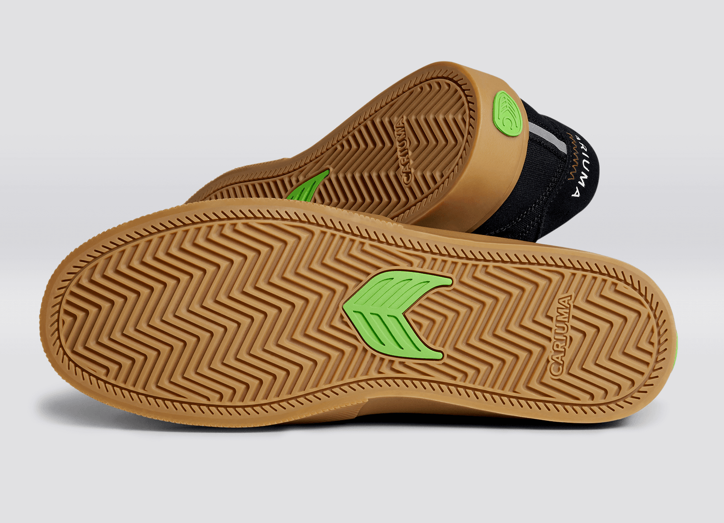 Sapatilhas Cariuma NAIOCA Gum Black