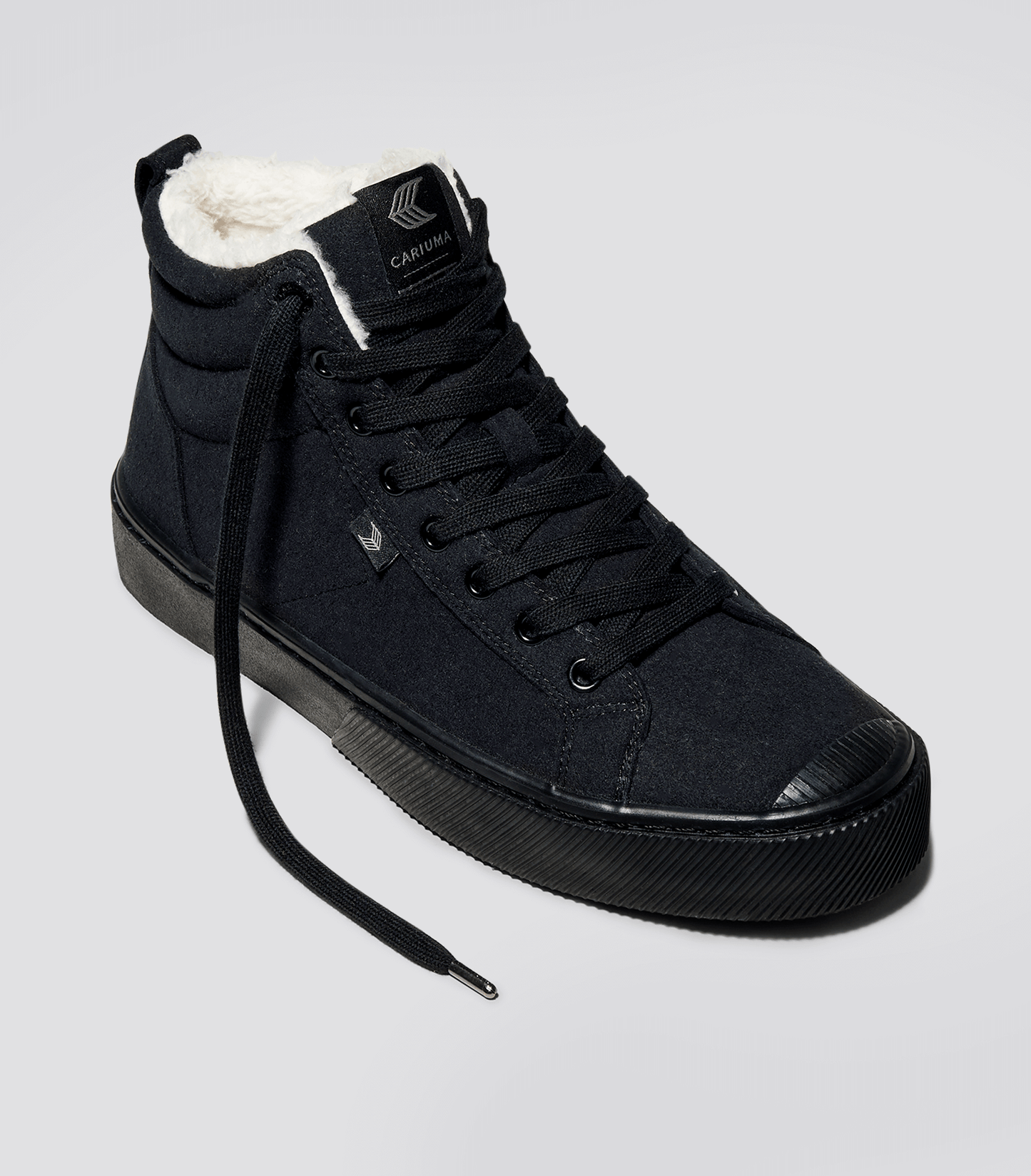 Cariuma Shoes OCA THERMA HIGH All Black