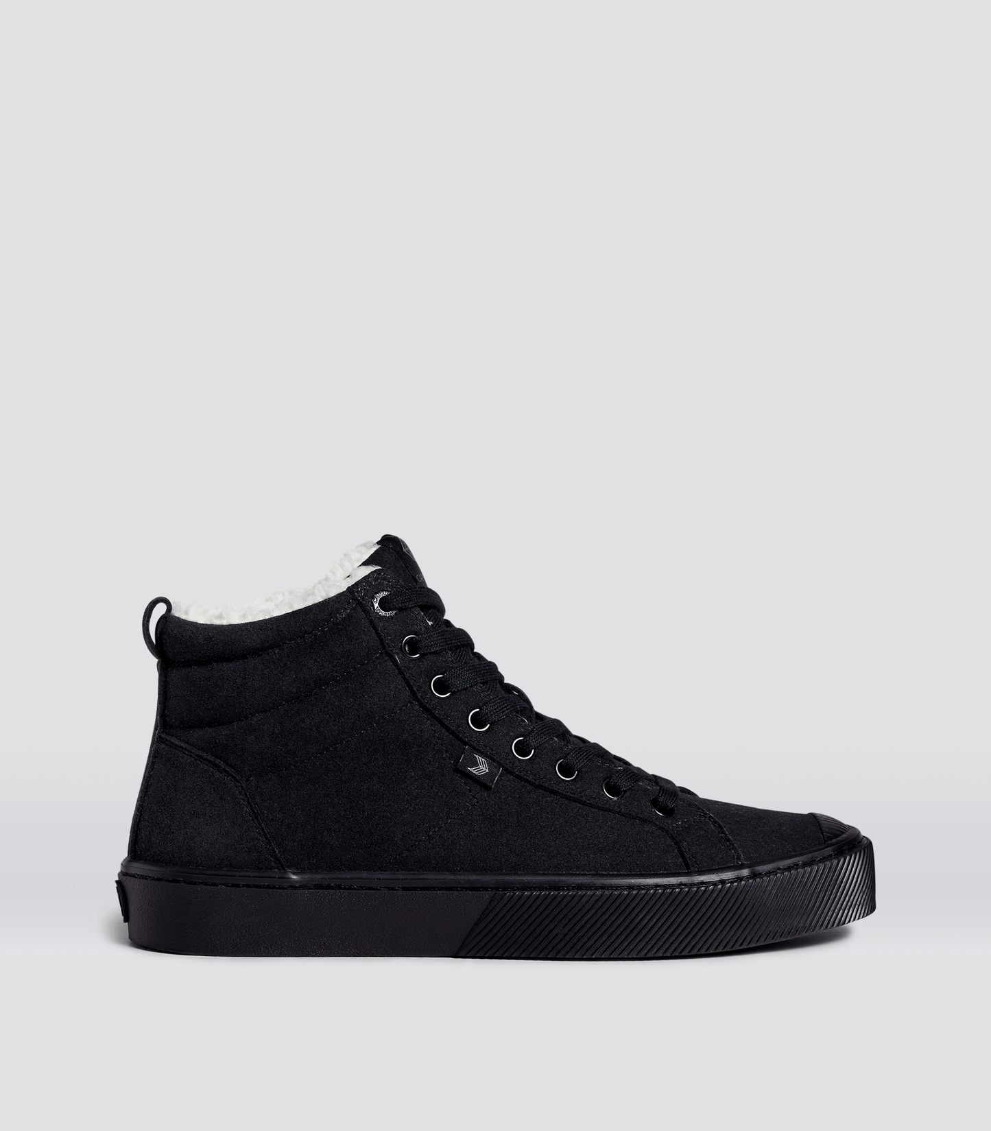 Cariuma Shoes OCA THERMA HIGH All Black