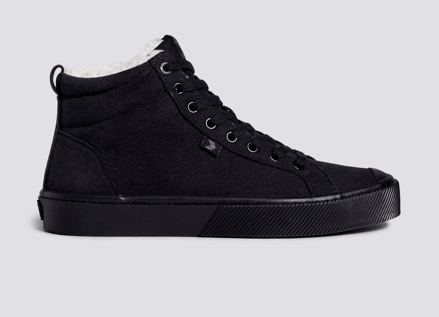 Cariuma Shoes OCA THERMA HIGH All Black