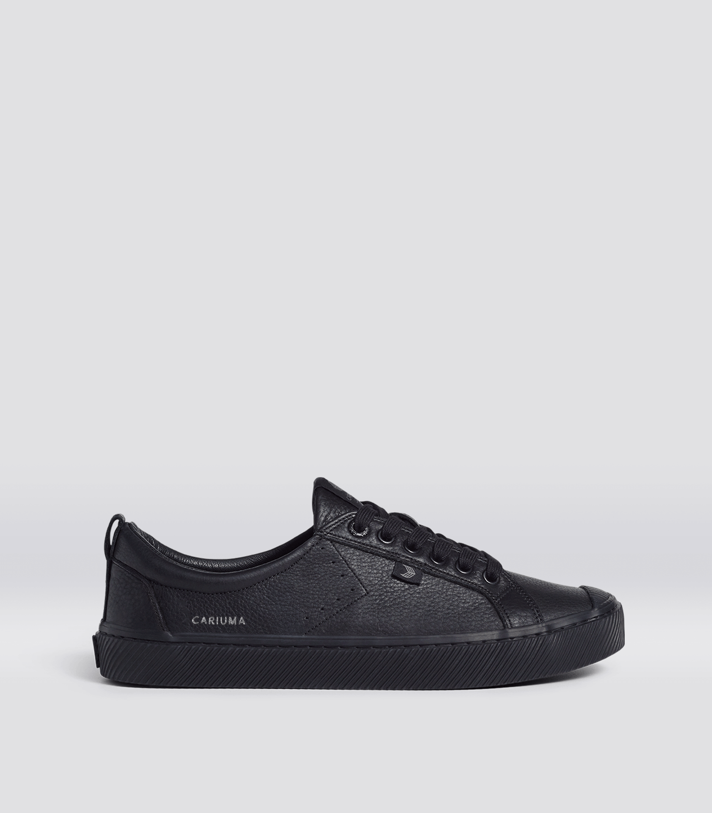 Sapatilhas Cariuma OCA LOW Triple Black