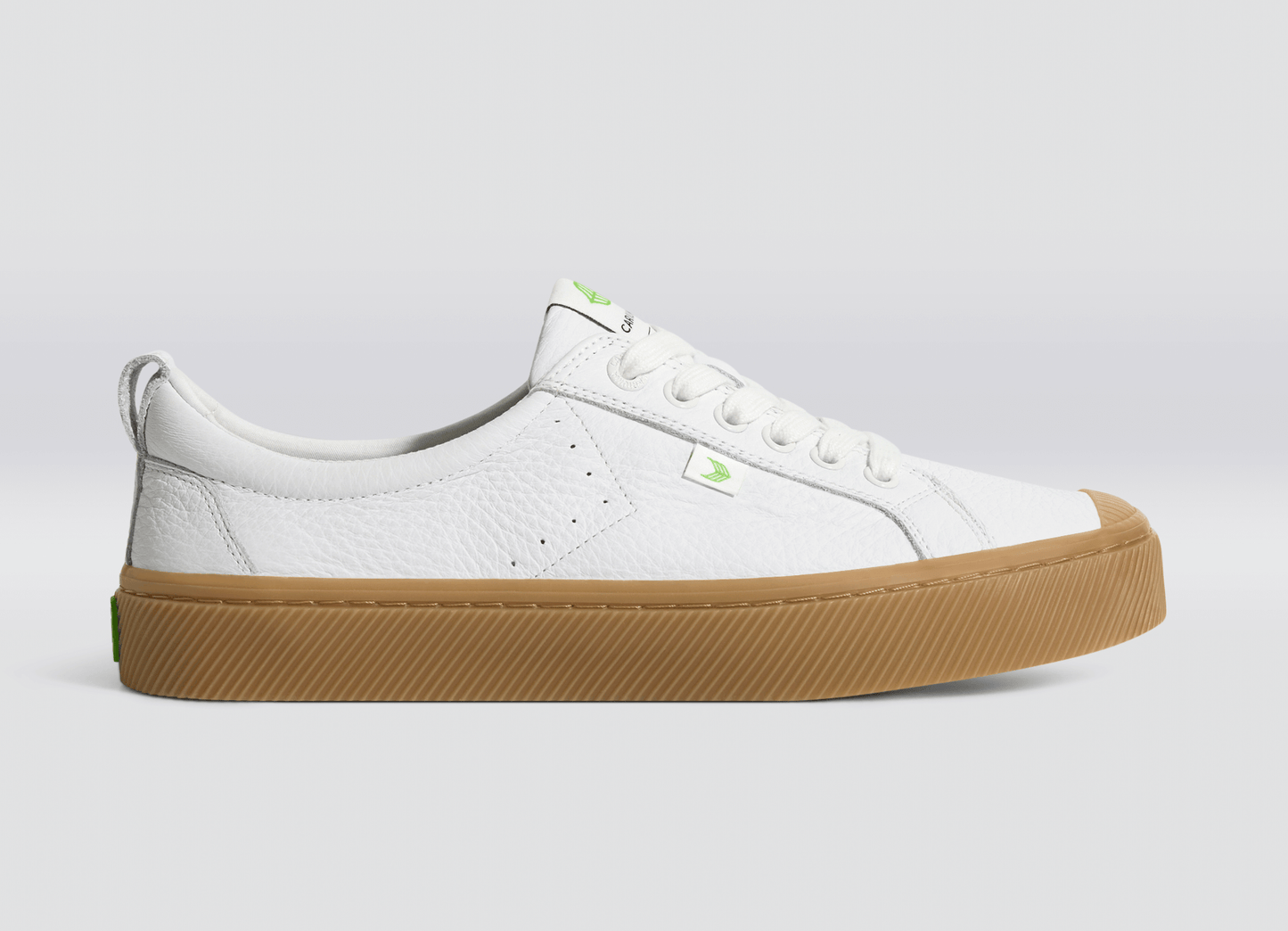 Cariuma Shoes OCA LOW Gum White