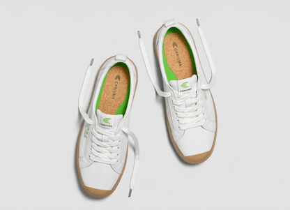 Cariuma Shoes OCA LOW Gum White