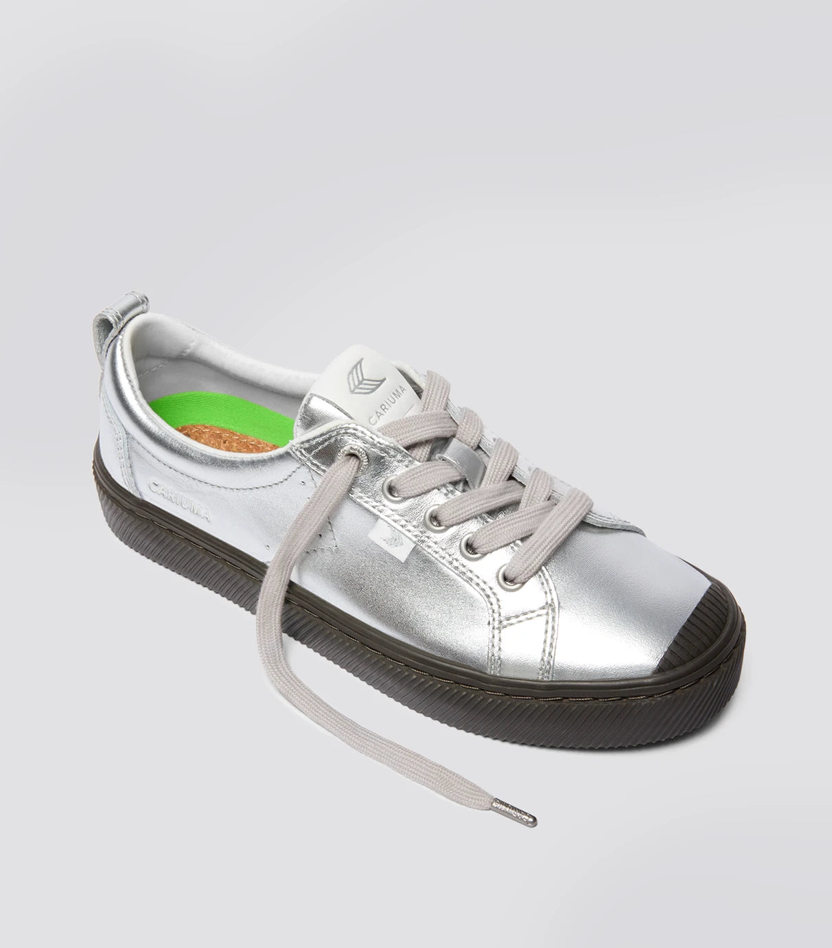 Cariuma Shoes OCA LOW Metallic