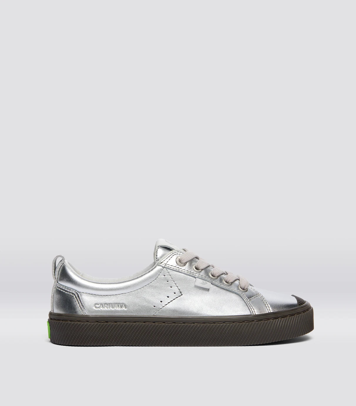 Cariuma Shoes OCA LOW Metallic