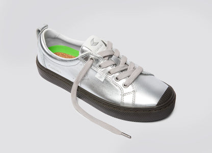 Cariuma Shoes OCA LOW Metallic