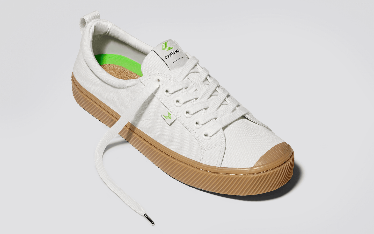 Sapatilhas Cariuma OCA LOW Gum Off White