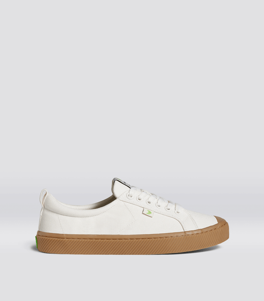 Sapatilhas Cariuma OCA LOW Gum Off White