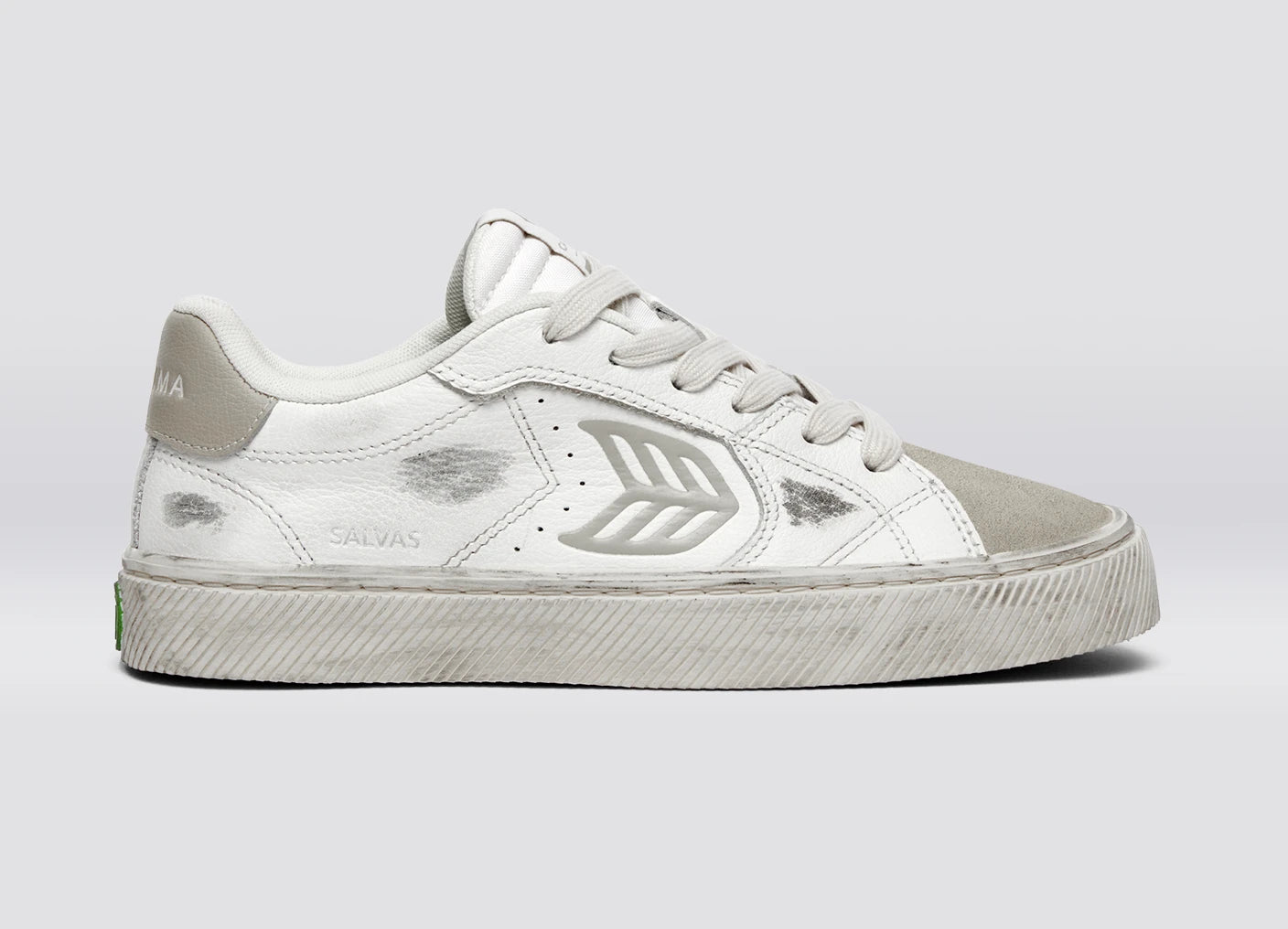 Cariuma Shoes SALVAS White