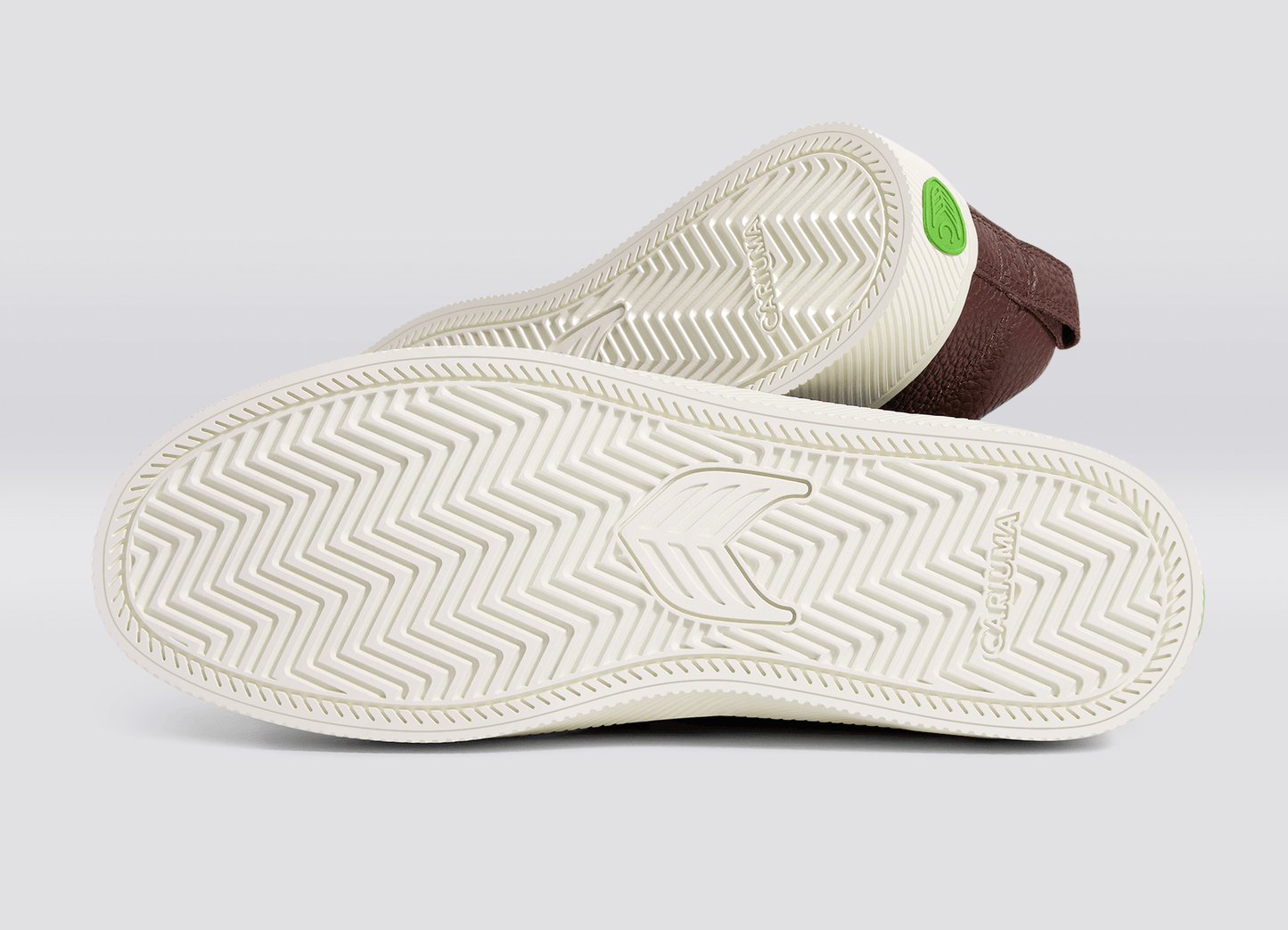 Sapatilhas Cariuma SLIP-ON Brown