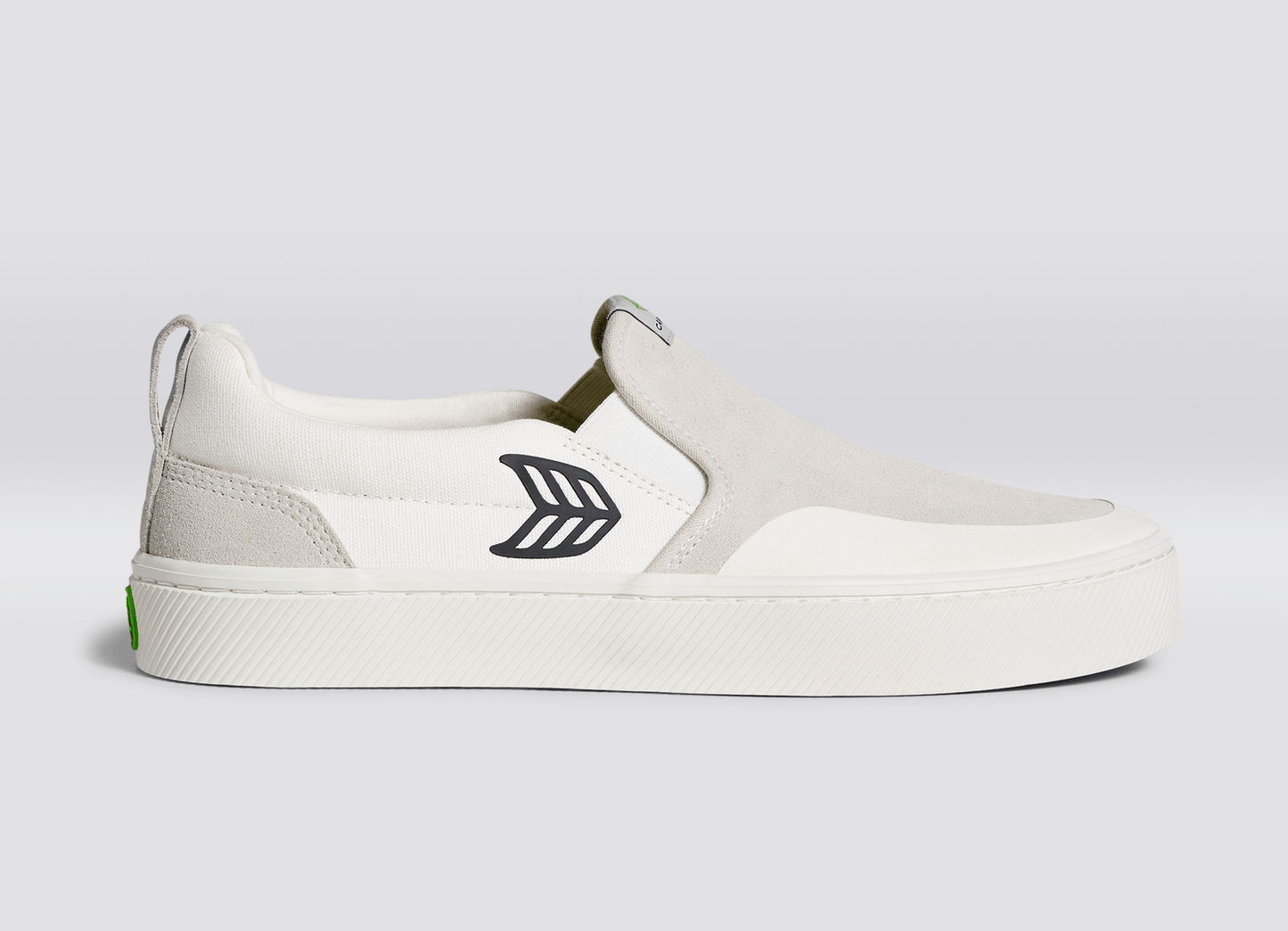 Cariuma Shoes SLIP ON PRO Off-White