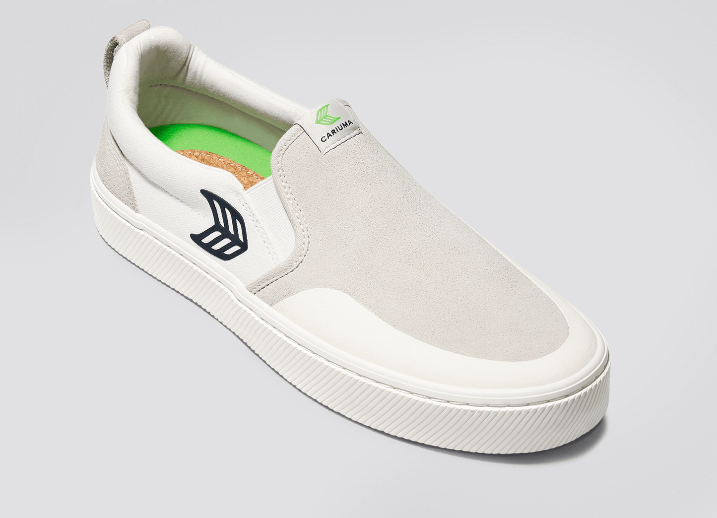 Cariuma Shoes SLIP ON PRO Off-White