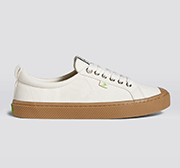 Sapatilhas Cariuma OCA LOW Gum Off White