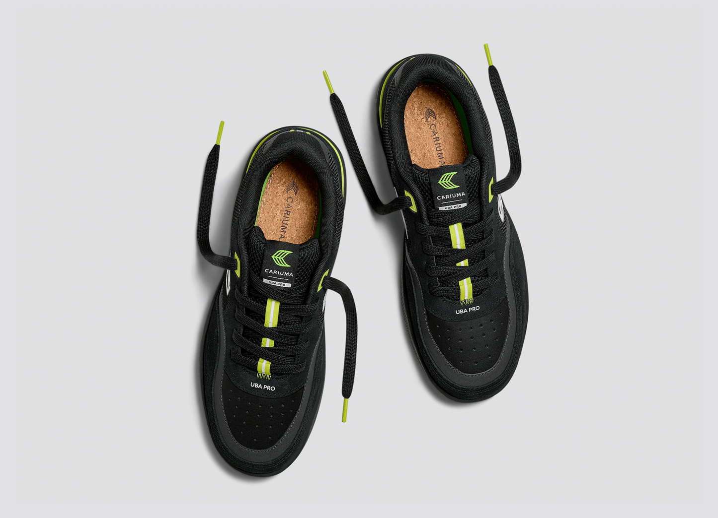 Sapatilhas Cariuma UBA PRO All Black/Off-White