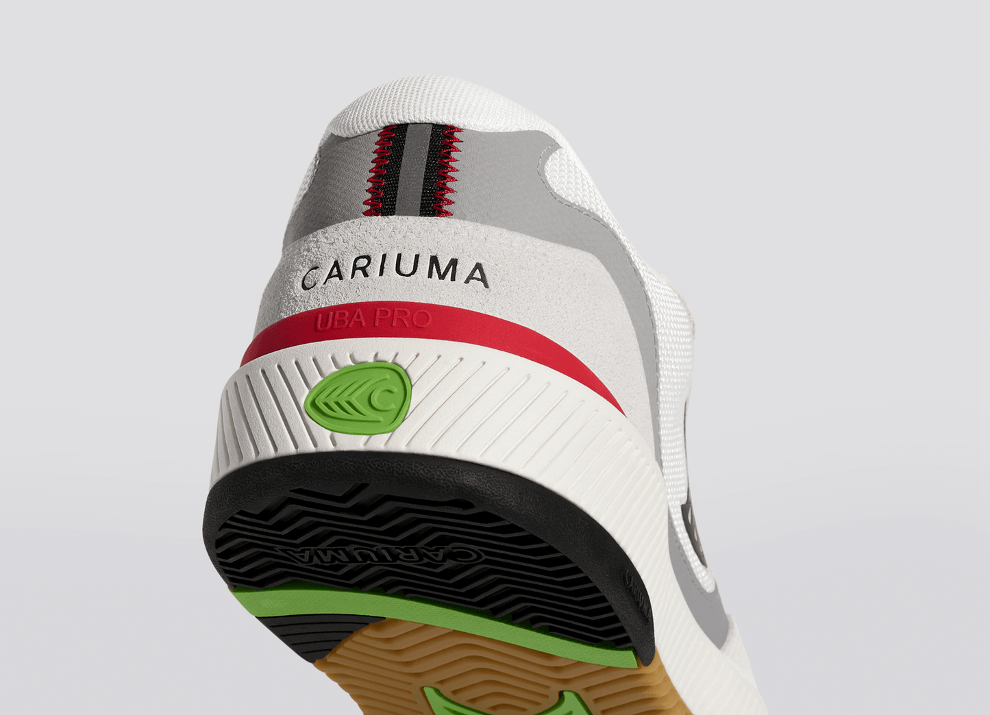 Sapatilhas Cariuma UBA PRO Off-White Smoke/Black