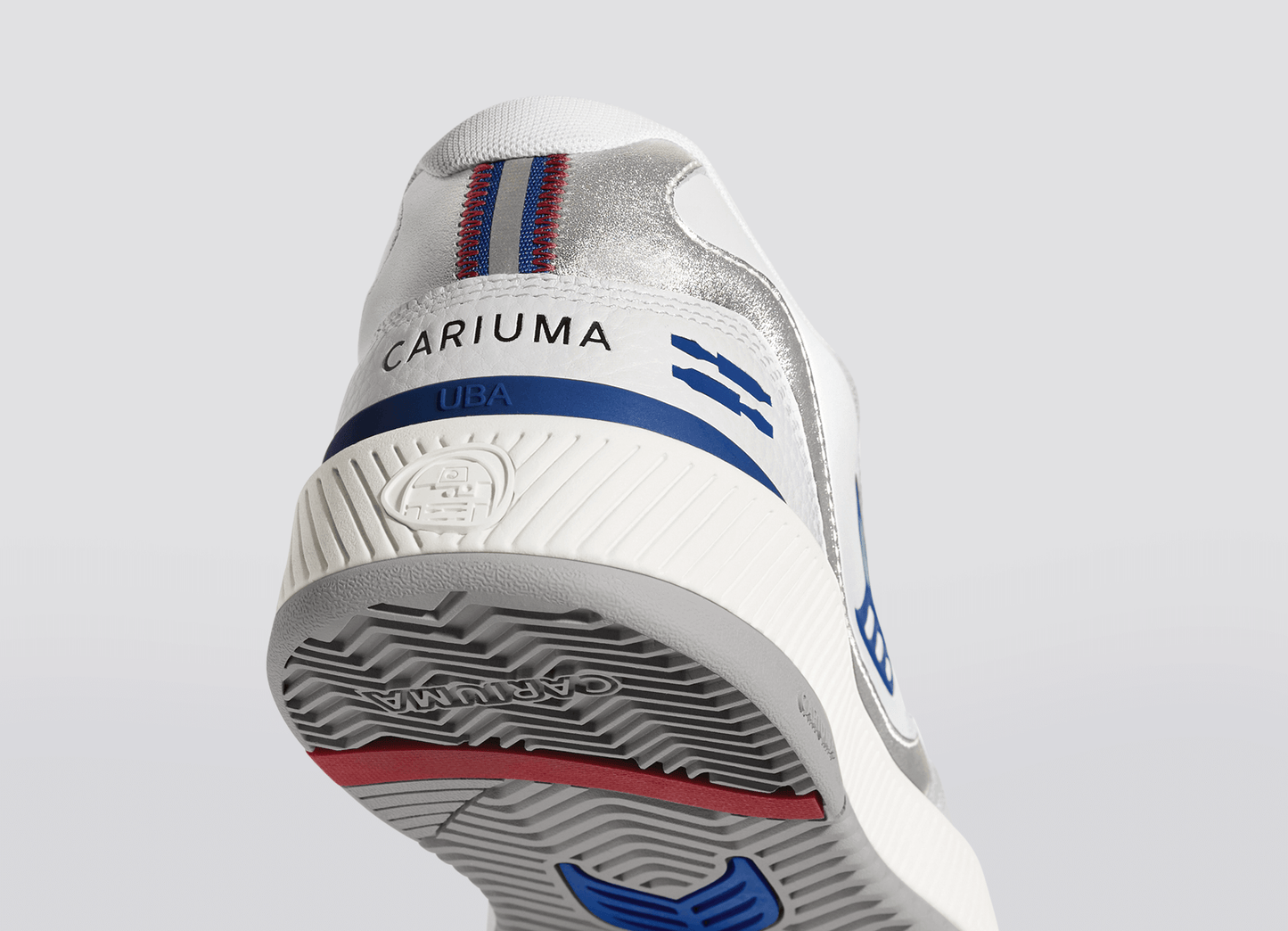 Sapatilhas Cariuma STAR WARS COLLABORATION - R2-D2 UBA PREMIUM White_Blue Logo