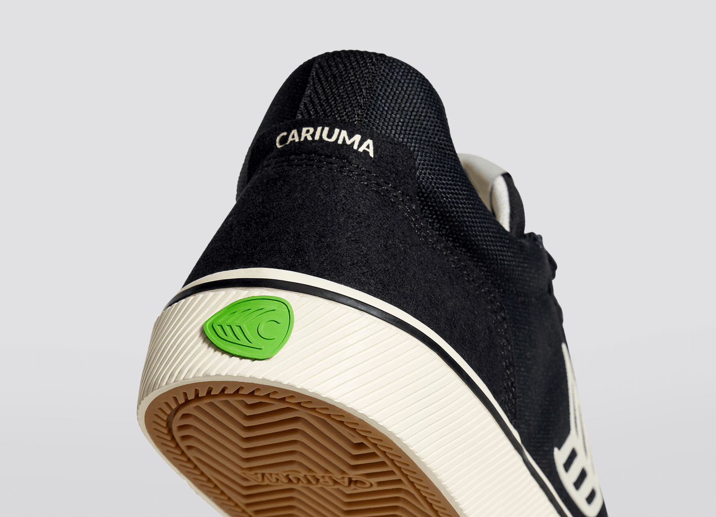 Sapatilhas Cariuma VALLELY Black/Ivory