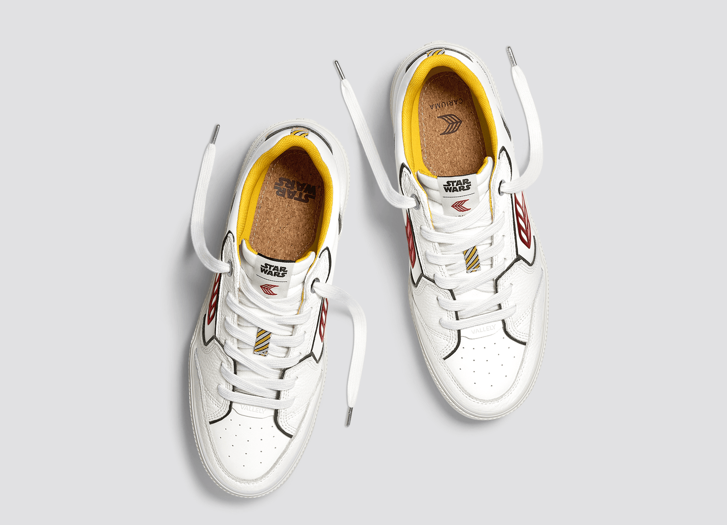 Sapatilhas Cariuma STAR WARS COLLABORATION - FIGHTER PILOT VALLELY PREMIUM White_Red Logo